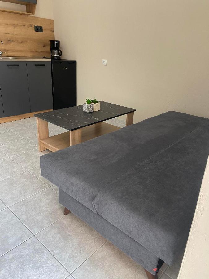 Sun & Sea Apartment Nea Iraklia Bagian luar foto