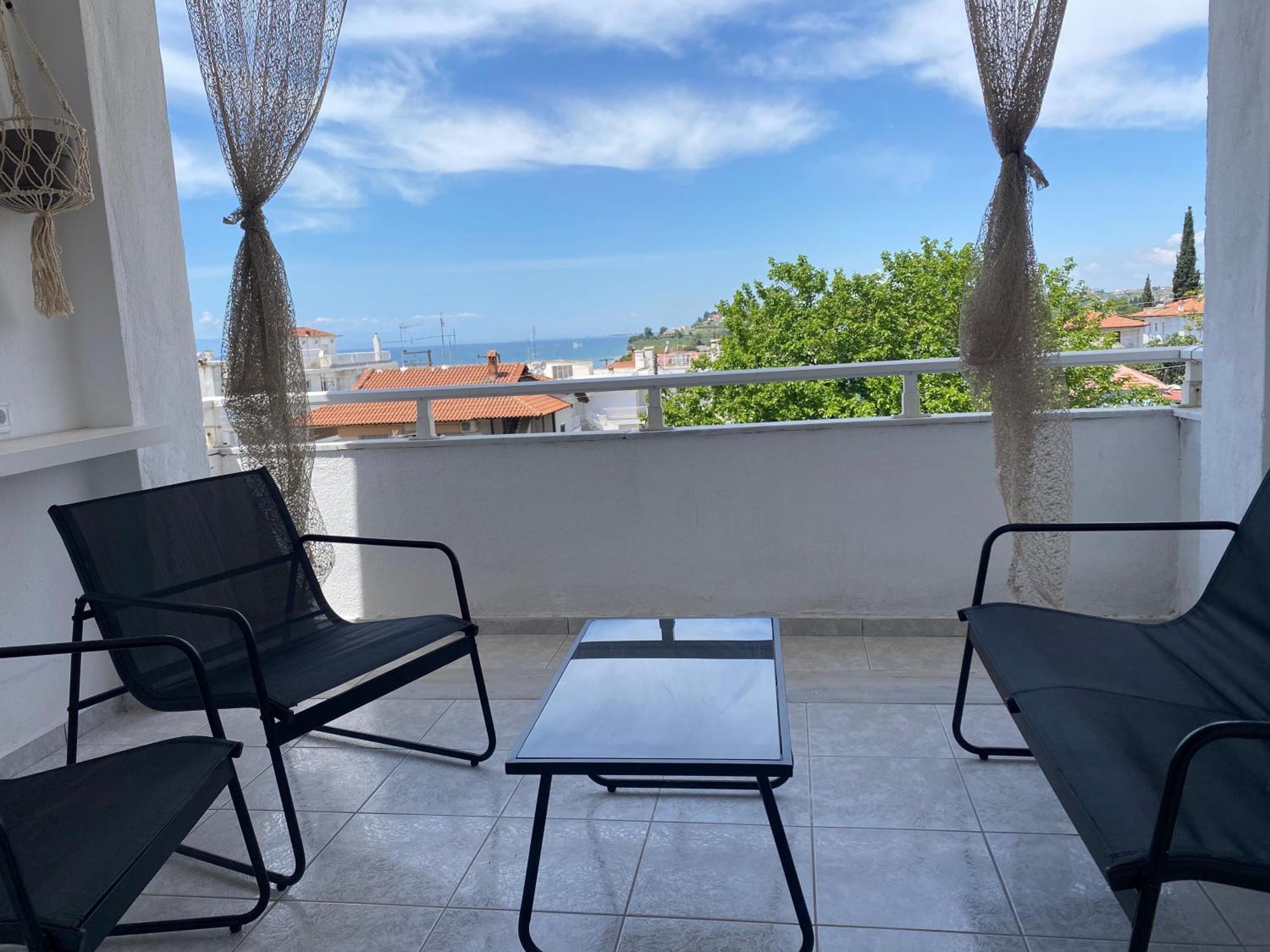 Sun & Sea Apartment Nea Iraklia Bagian luar foto