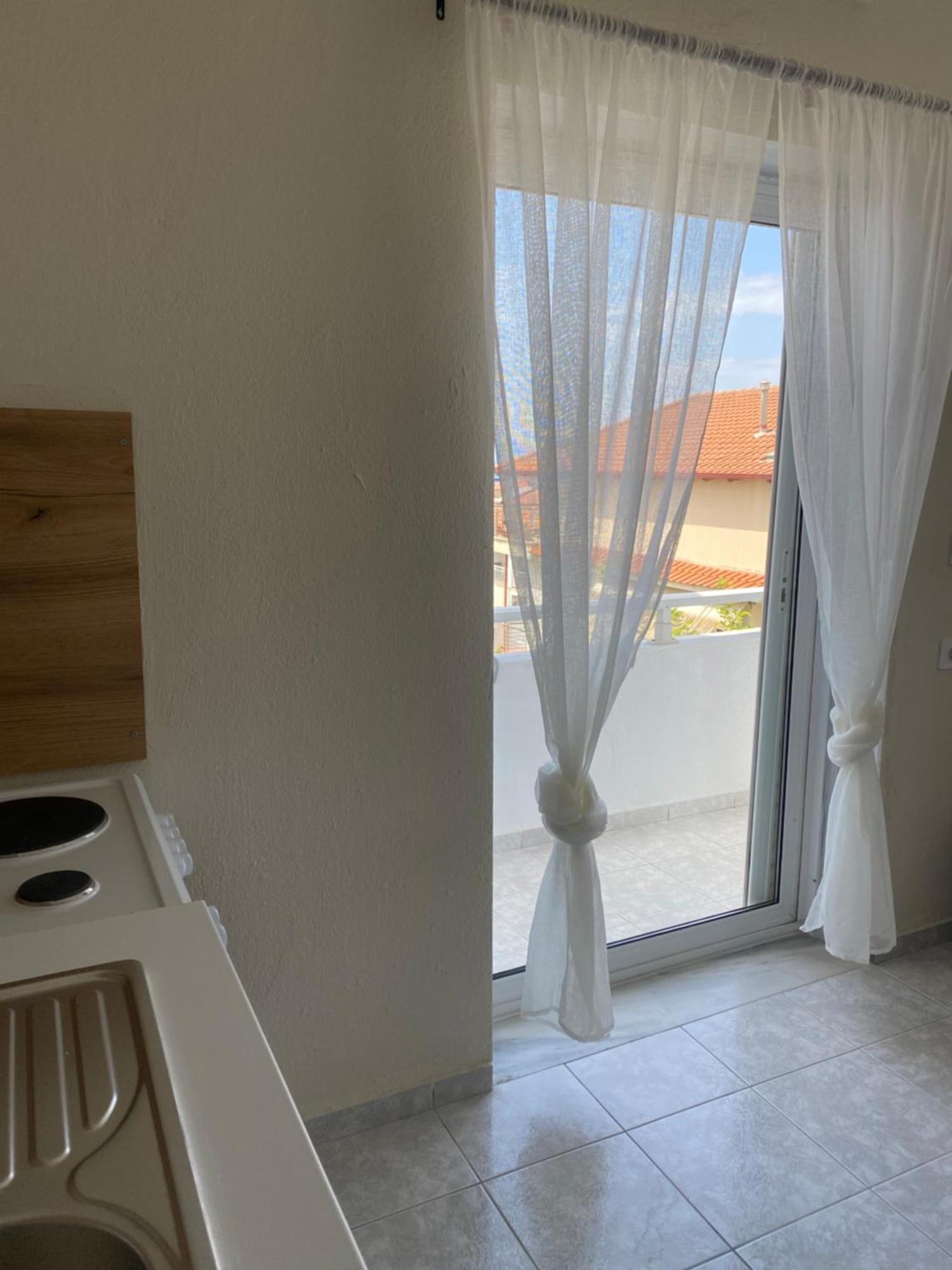 Sun & Sea Apartment Nea Iraklia Bagian luar foto
